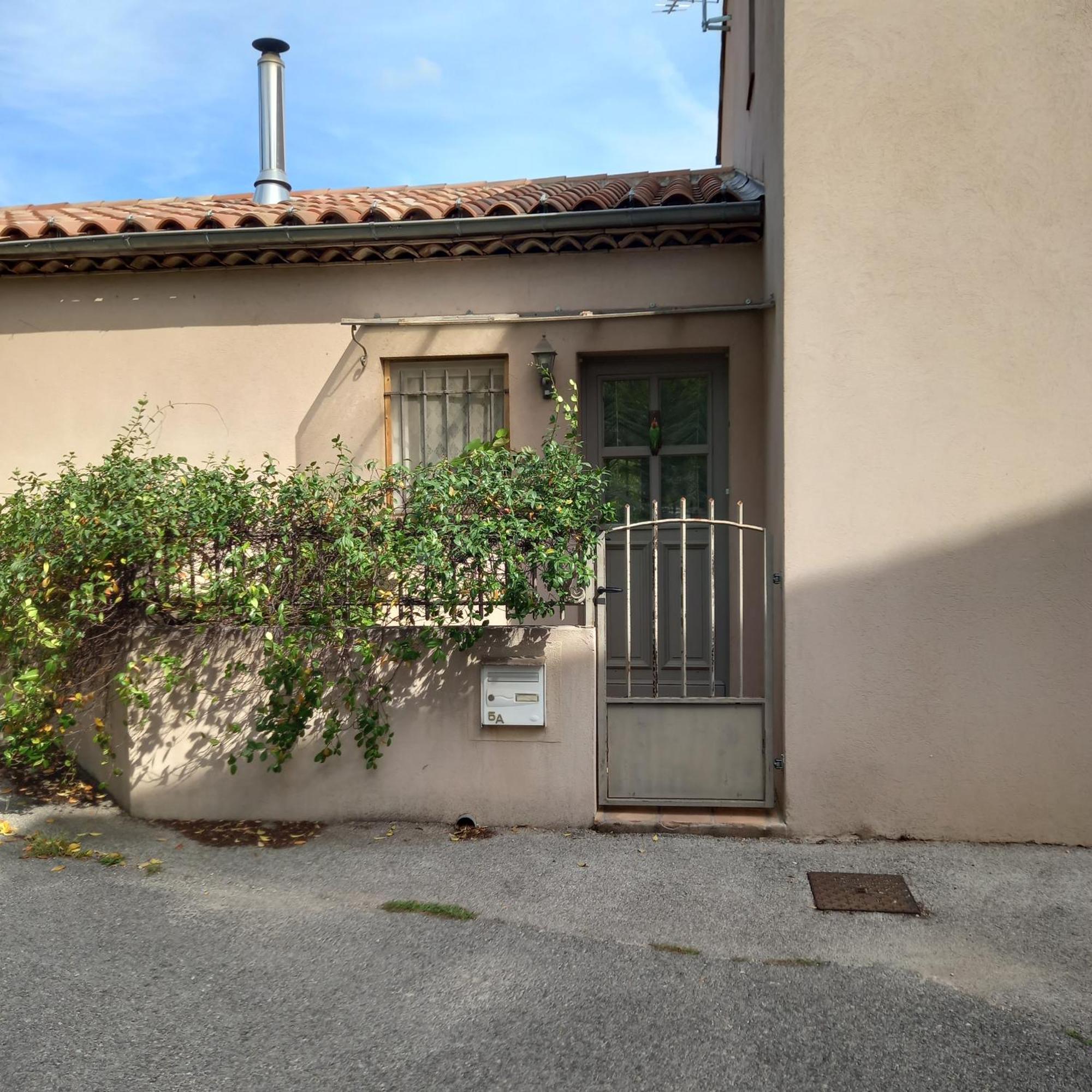 Appartement A 15 Minutes De Hyeres Et Ses Plages Sollies-Ville エクステリア 写真